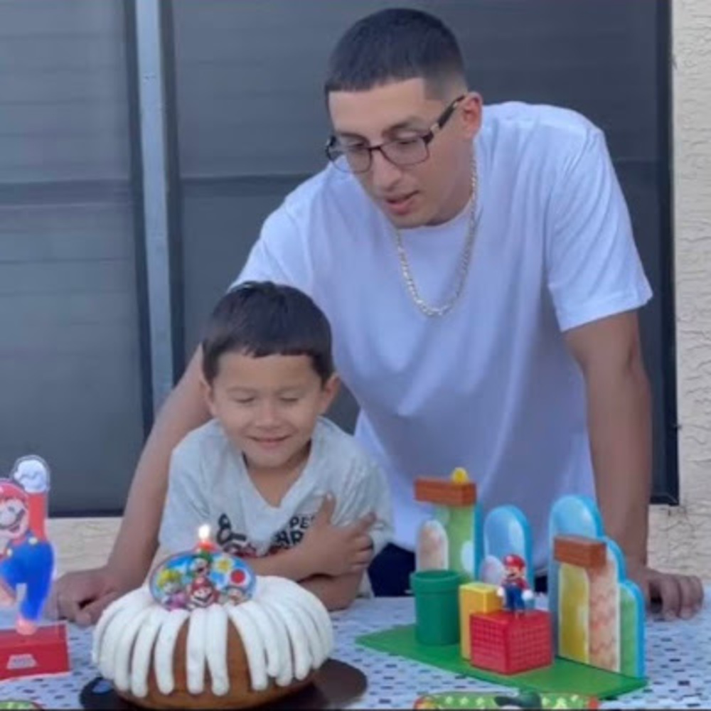 Meet your Posher, Armando